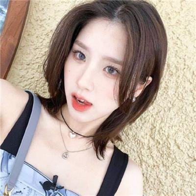 坐在门口的幽灵